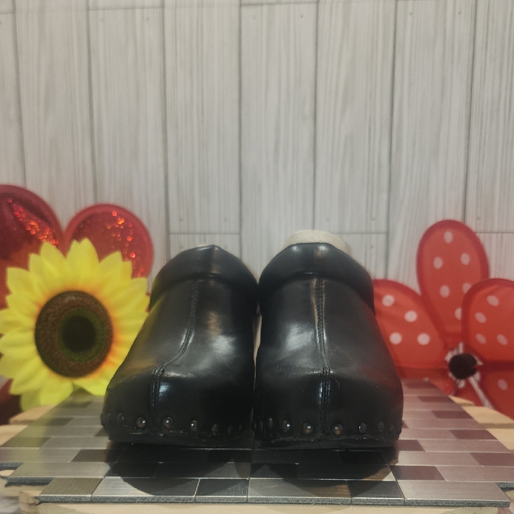 Dansko‎ Black Leather Mules